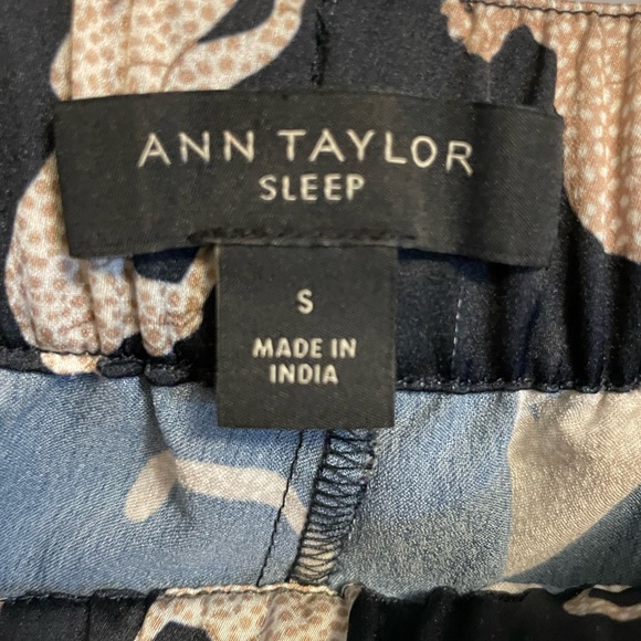 Ann Taylor sleep leopard two piece pajama set. - Picture 4 of 4